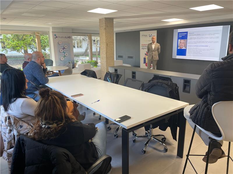 Evento networking Oficina Acelera Pyme celebrado en enero