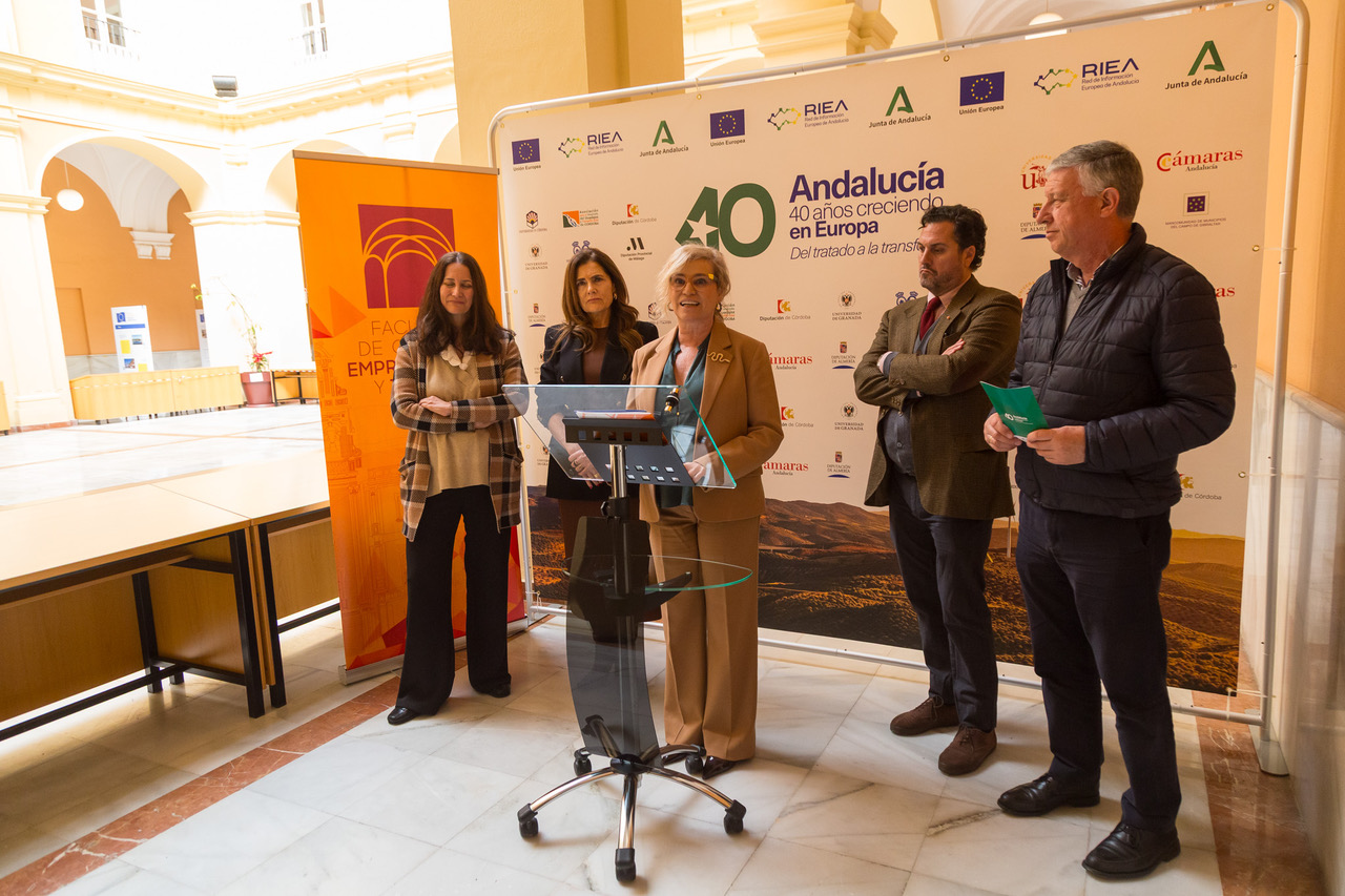 Inauguración exposició 40 aniversario adhesiónUE 1