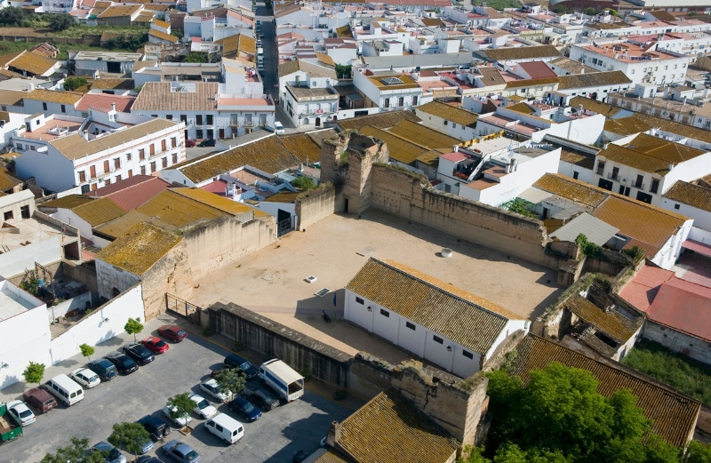 Castillo-Moguer-1